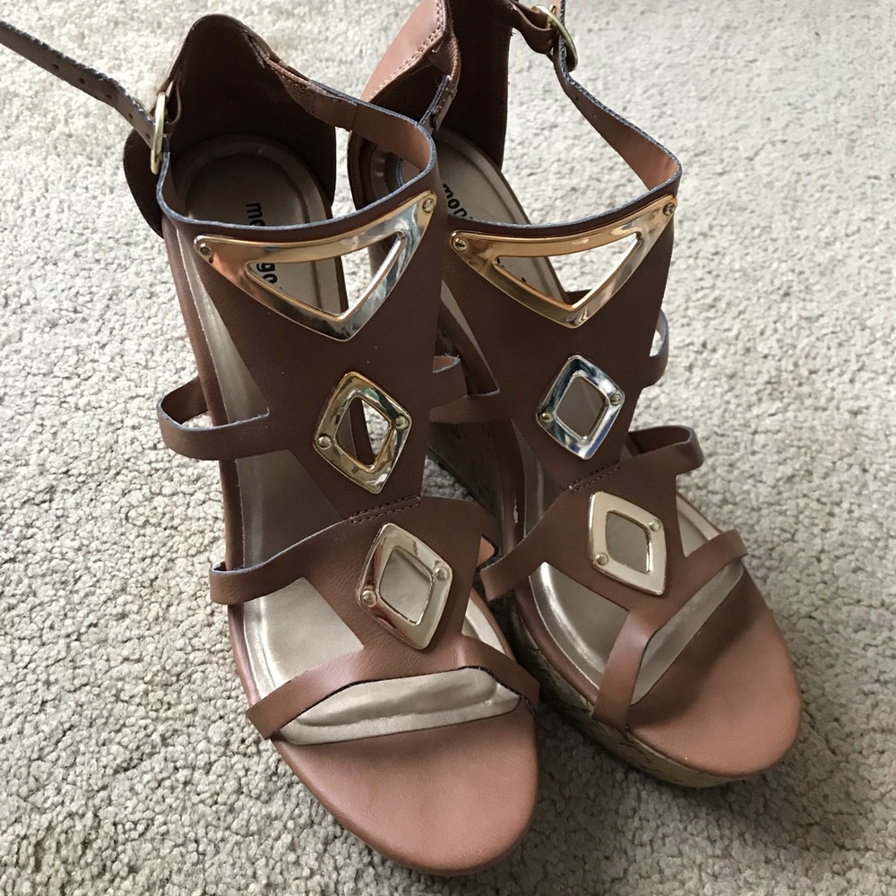 Wedges - Picture 3 of 16